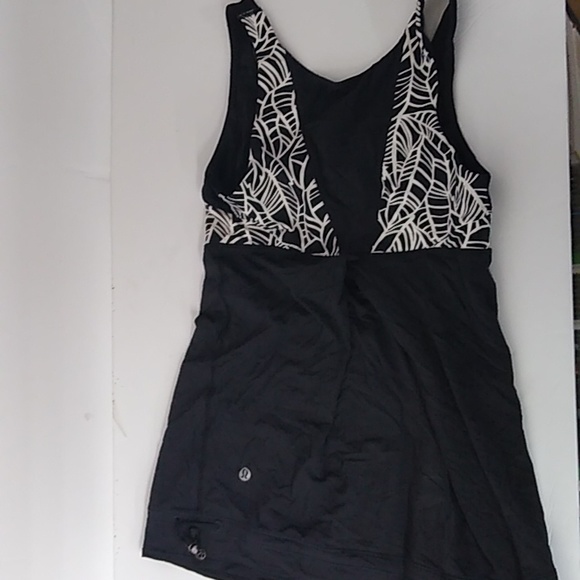 Black and white Lululemon Tank top - Picture 2 of 4